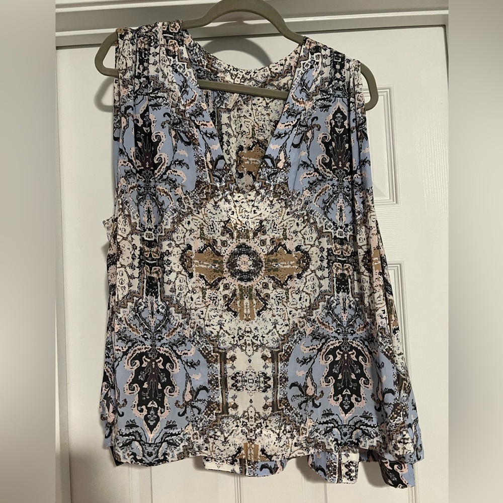 Free people swing top